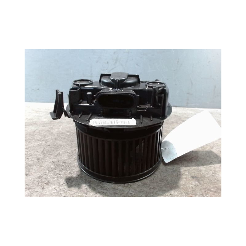 MOTEUR VENTILATEUR CHAUFFAGE RENAULT CLIO III 2005-