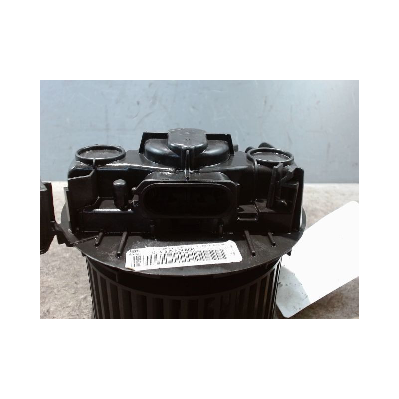 MOTEUR VENTILATEUR CHAUFFAGE RENAULT CLIO III 2005-