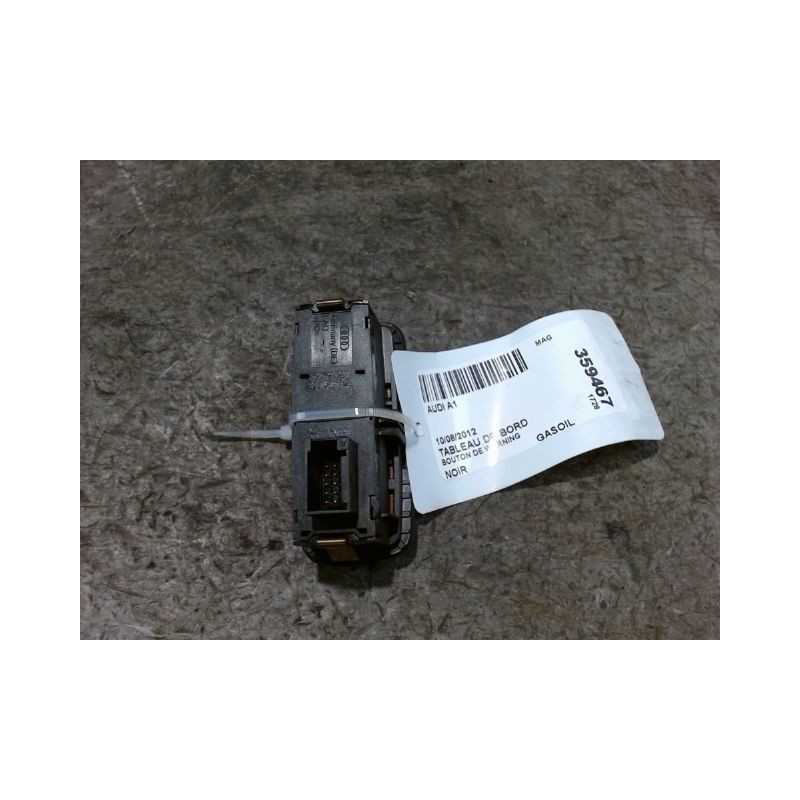 BOUTON DE WARNING AUDI A1