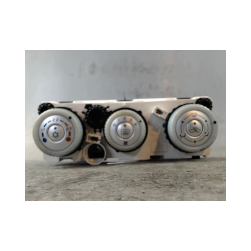 COMMANDE DE CHAUFFAGE MITSUBISHI COLT CZ 2005-