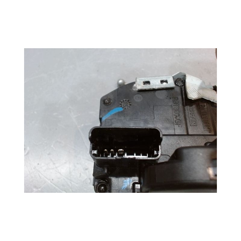 SYSTEME CONDAMNATION AVANT DROIT NISSAN QASHQAI