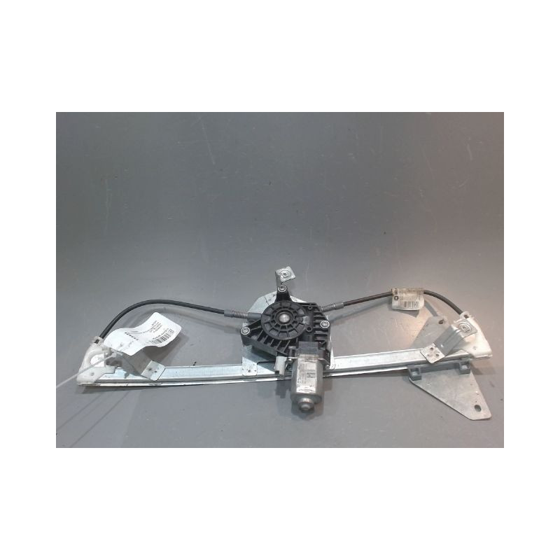 MECANISME+MOTEUR LEVE-GLACE AVANT DROIT NISSAN QASHQAI