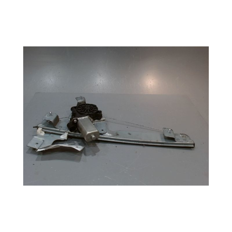MECANISME+MOTEUR LEVE-GLACE ARRIERE DROIT DACIA DUSTER