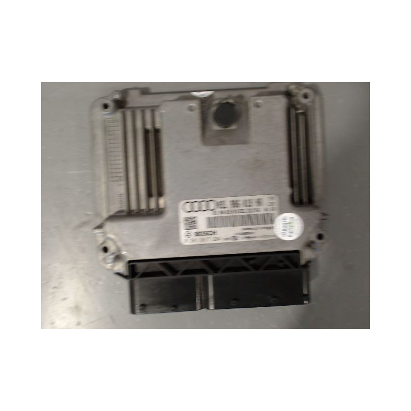 CALCULATEUR MOTEUR AUDI A1