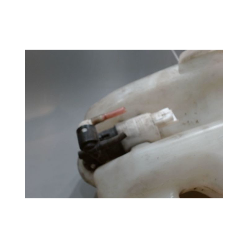 RESERVOIR LAVE-GLACE AVANT RENAULT MEGANE