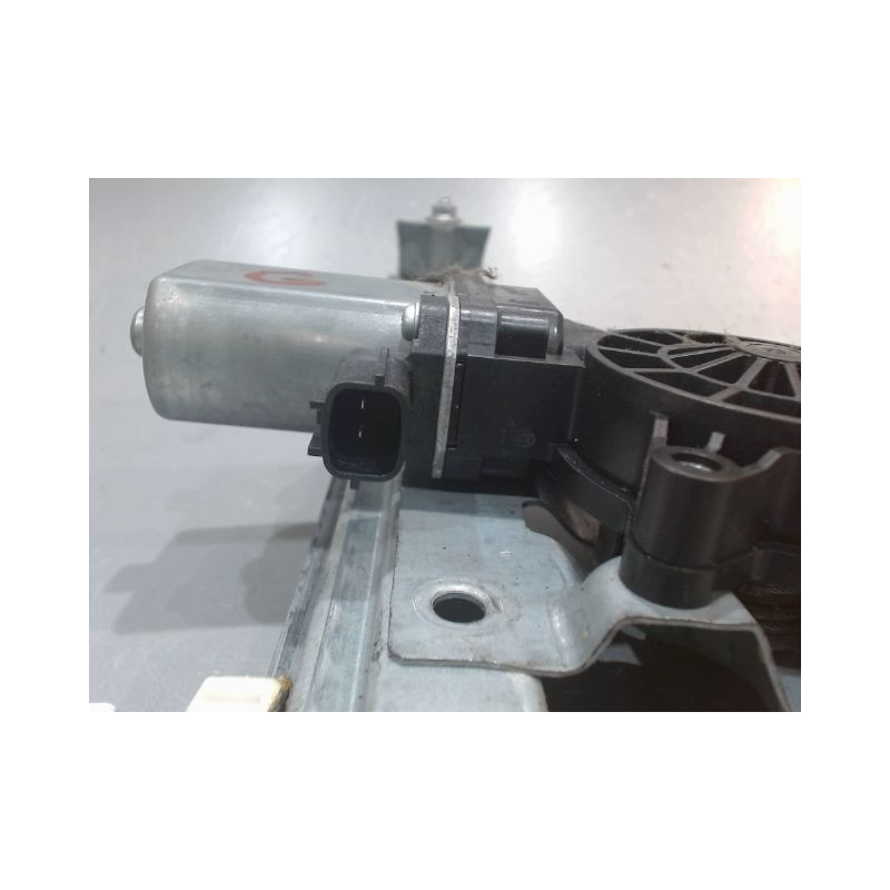 MECANISME+MOTEUR LEVE-GLACE AVANT GAUCHE DACIA LODGY