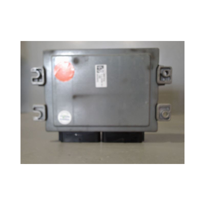 CALCULATEUR MOTEUR RENAULT CLIO