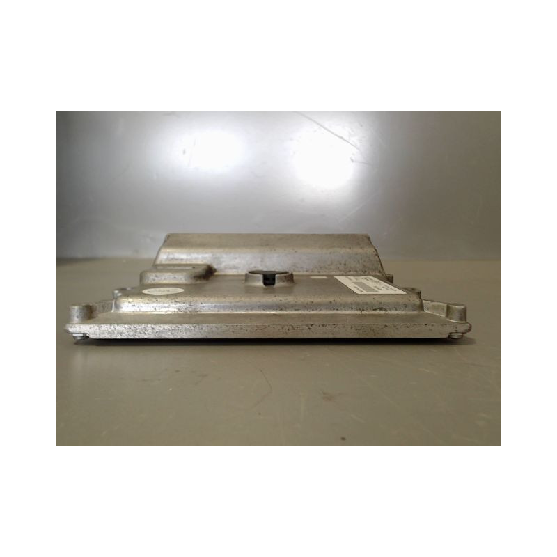 CALCULATEUR MOTEUR PEUGEOT 208