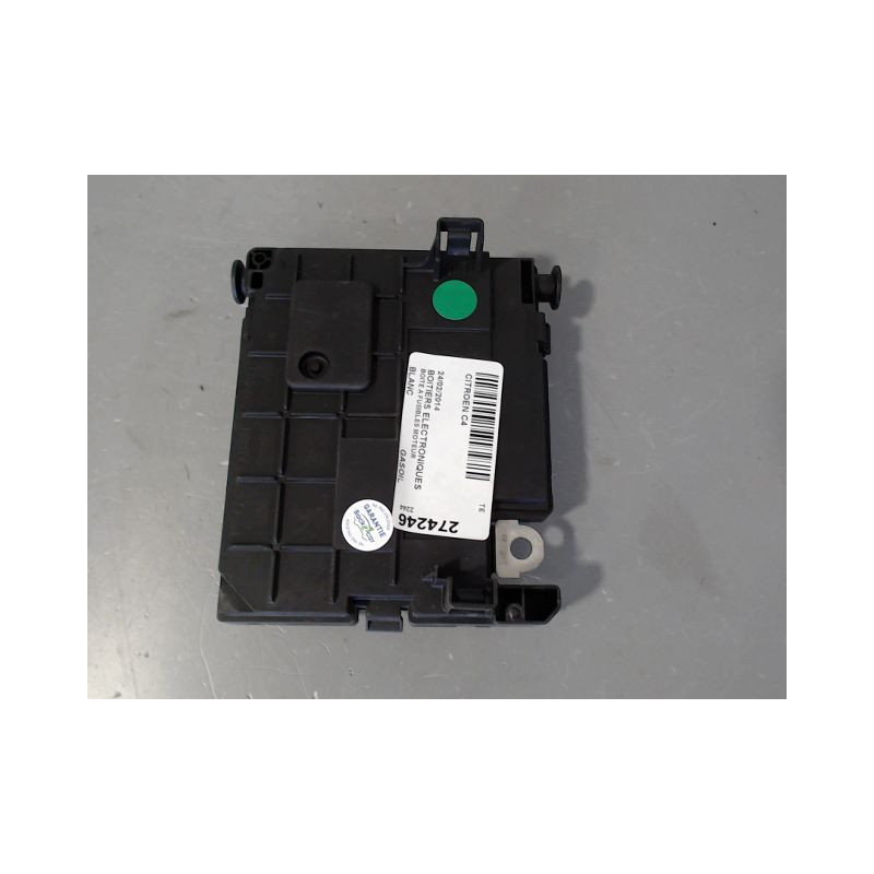 BOITE A FUSIBLES CITROEN C4