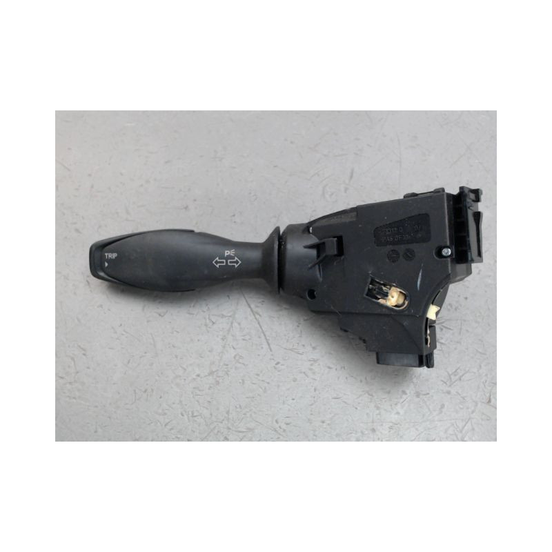 COMMANDE CLIGNOTANT FORD KA+