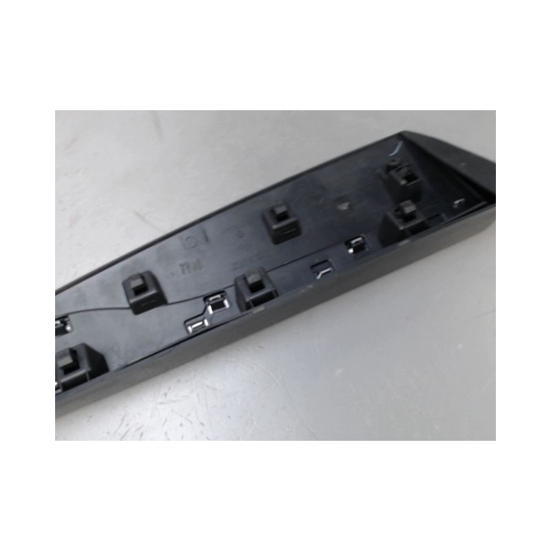 PROTECTION PORTE ARRIERE GAUCHE RENAULT CLIO