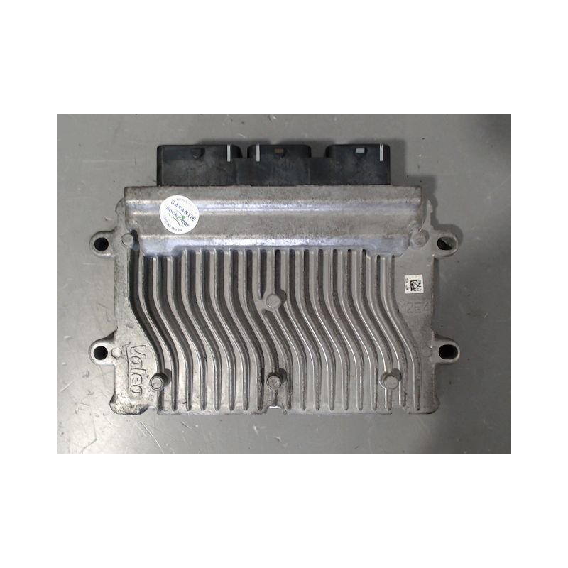 CALCULATEUR MOTEUR PEUGEOT 207