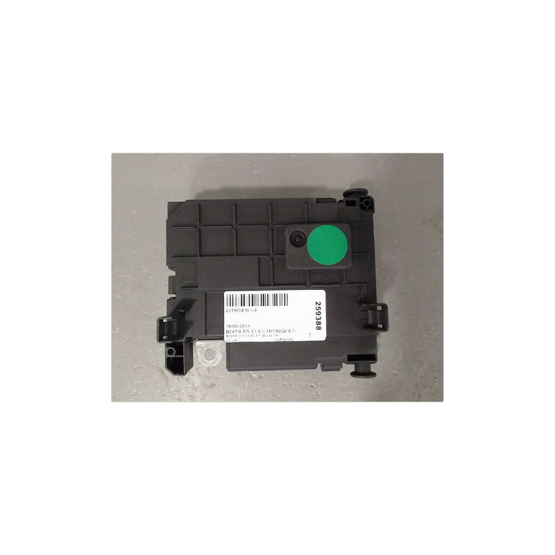 BOITE A FUSIBLES CITROEN C4