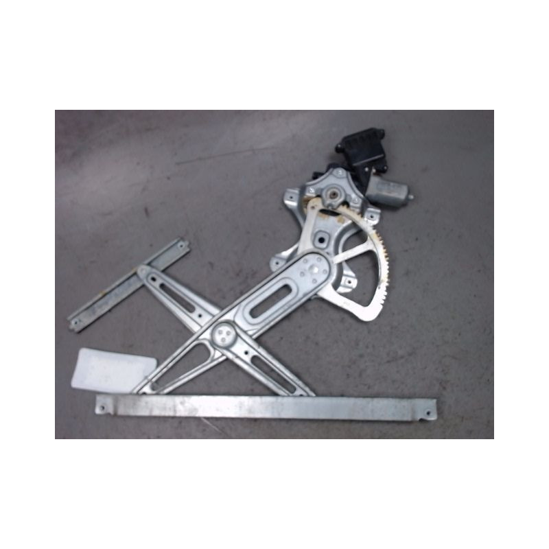 MECANISME+MOTEUR LEVE-GLACE AVANT GAUCHE TOYOTA YARIS 2005-