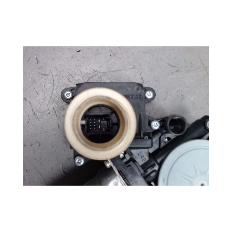 MECANISME+MOTEUR LEVE-GLACE AVANT GAUCHE TOYOTA YARIS 2005-