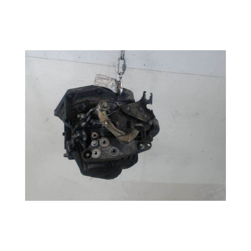 BOITE A VITESSE MECANIQUE OPEL CORSA 1.7 CDTI 