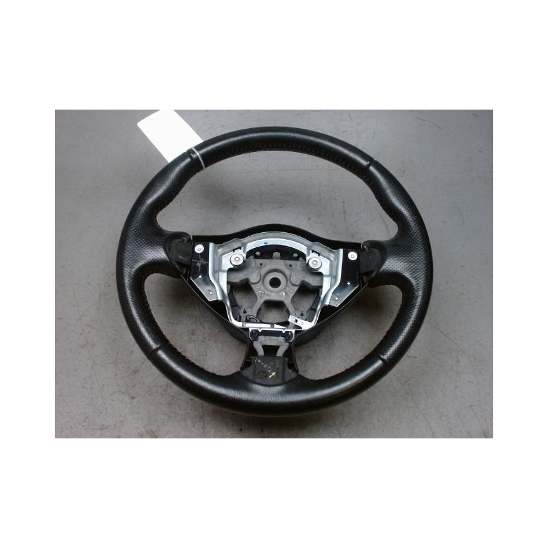 VOLANT DE DIRECTION NISSAN JUKE