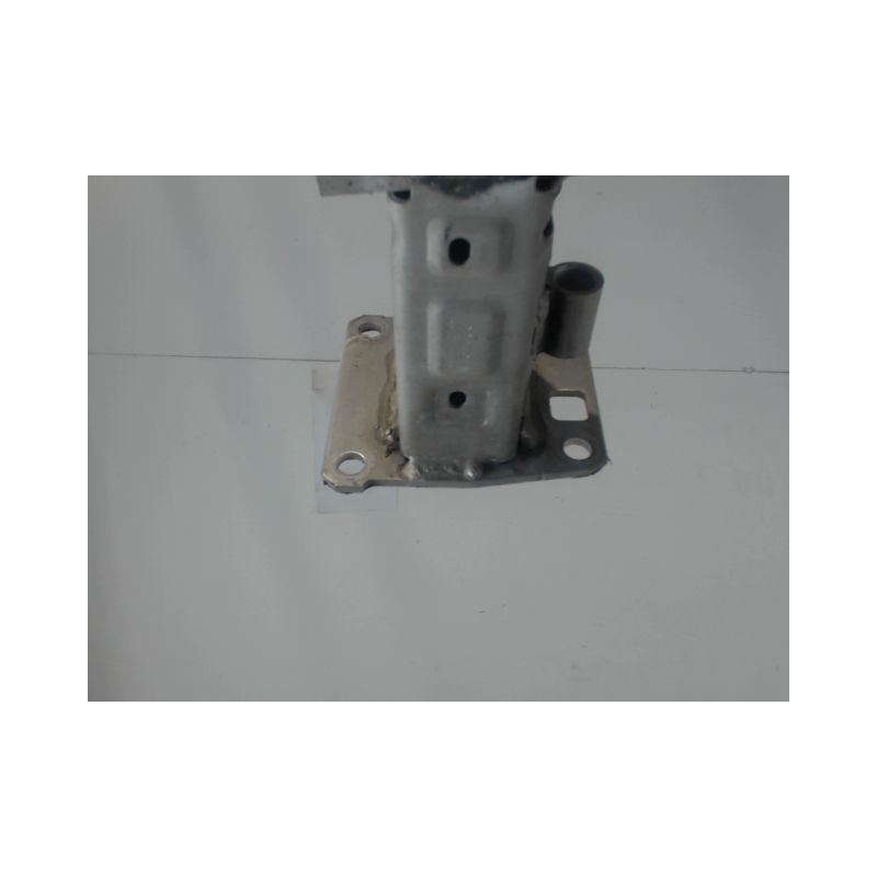 RENFORT PARE-CHOC ARRIERE  CITROEN C4