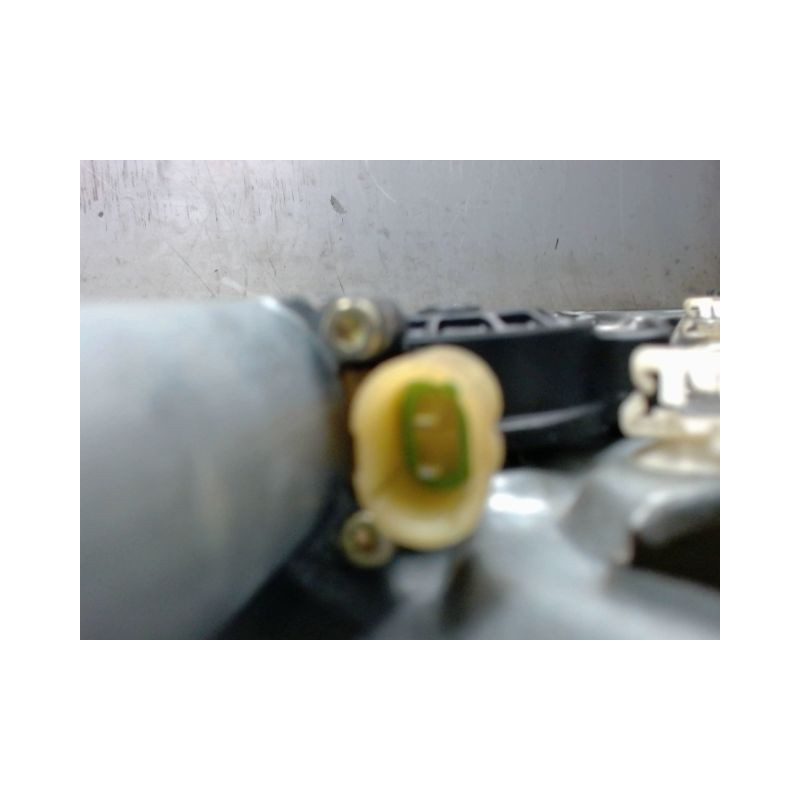 MECANISME+MOTEUR LEVE-GLACE ARRIERE DROIT RENAULT LAGUNA 98-2000