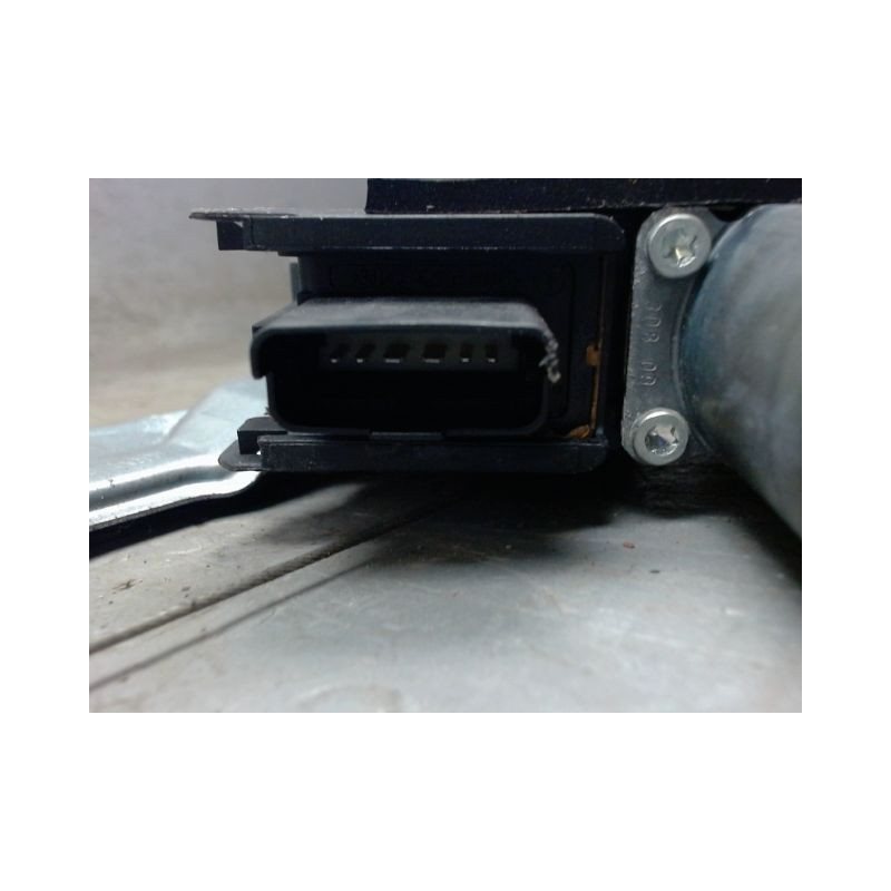 MECANISME+MOTEUR LEVE-GLACE AVANT GAUCHE PEUGEOT 308 2007-