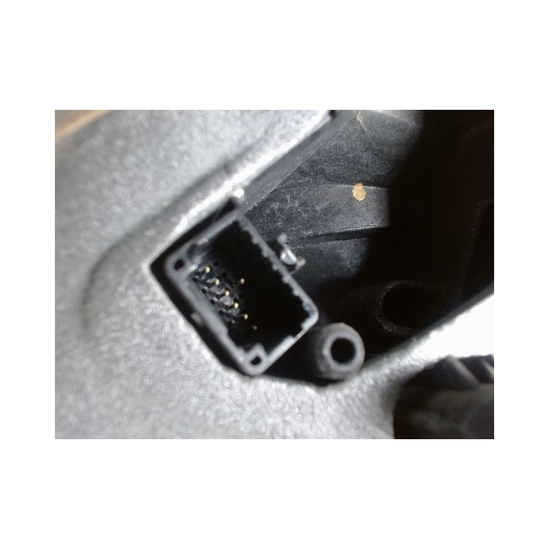 RETROVISEUR EXTERIEUR ELECTRIQUE DROIT RENAULT CLIO III 2009-