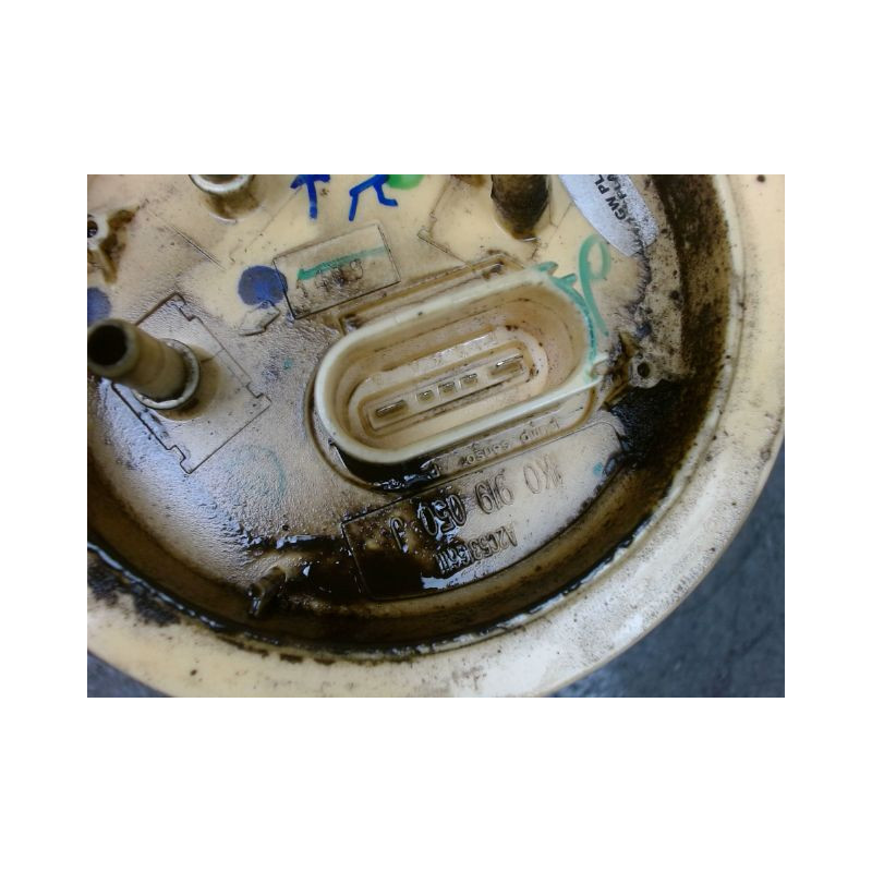 POMPE CARBURANT IMMERGEE VOLKSWAGEN GOLF V SW 2007-