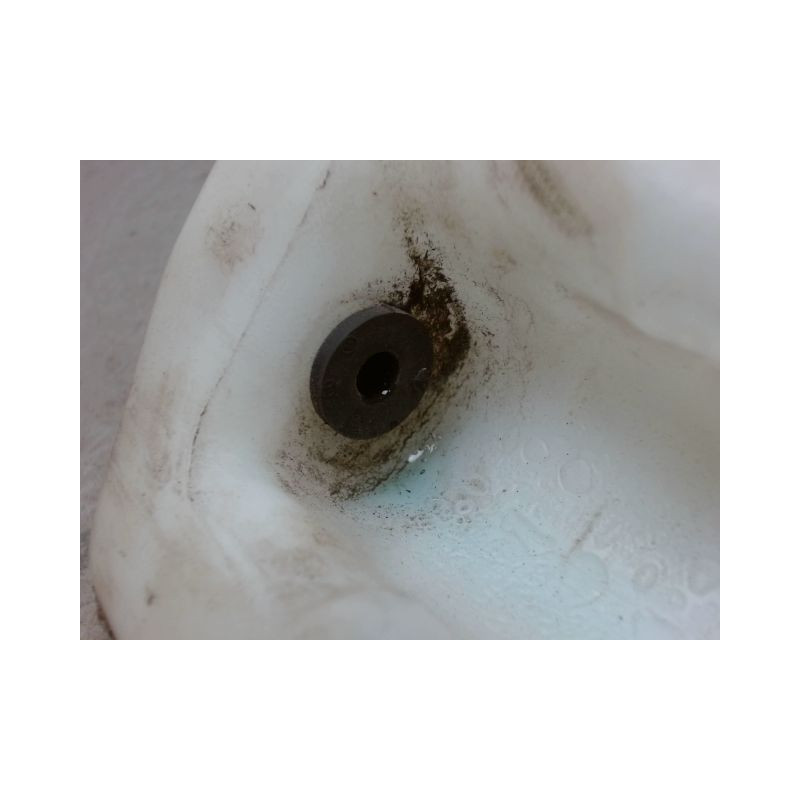 RESERVOIR LAVE-GLACE AVANT MERCEDES CLASSE A 2001 -