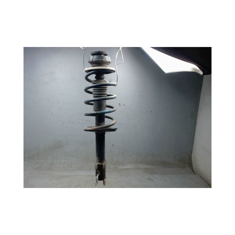 AMORTISSEUR AVANT DROIT DACIA LOGAN 4 P 05-08