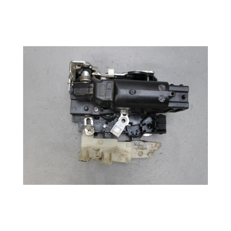 SYSTEME CONDAMNATION AVANT DROIT DACIA DUSTER