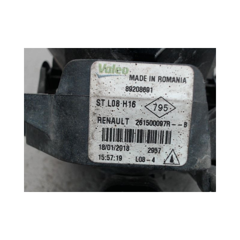 PHARE ANTIBROUILLARD AVANT DROIT DACIA SANDERO