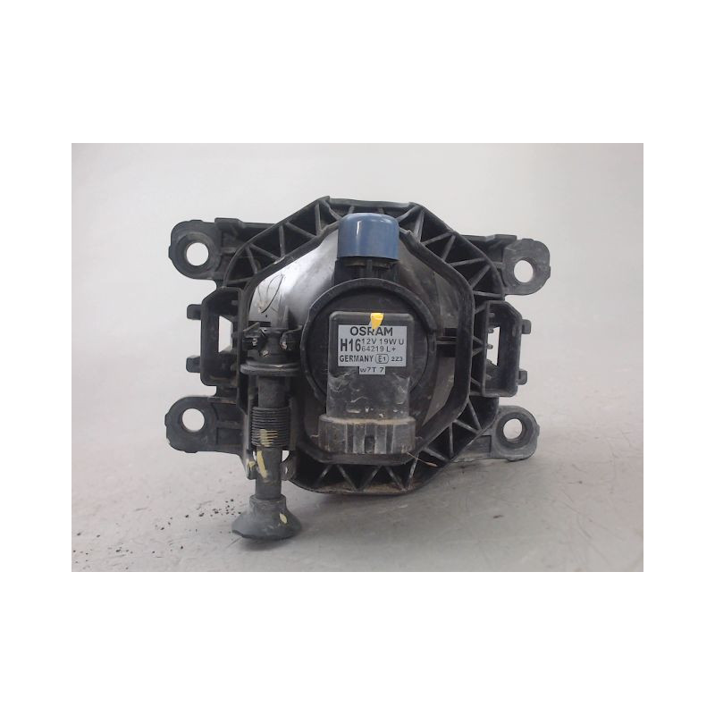 PHARE ANTIBROUILLARD AVANT GAUCHE DACIA SANDERO