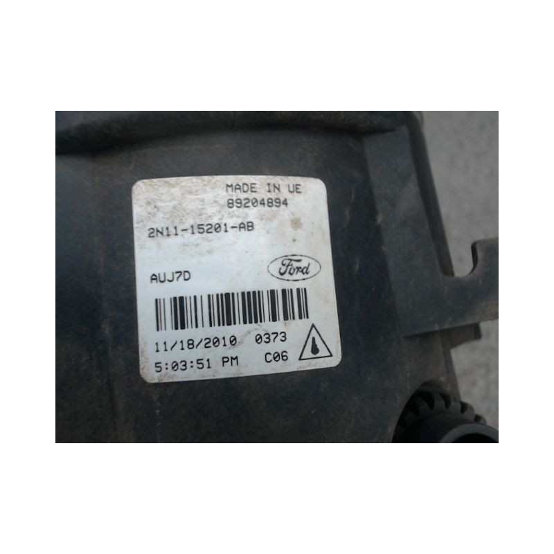 PHARE ANTIBROUILLARD AVANT DROIT FORD FOCUS