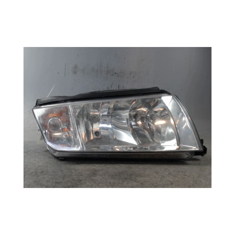 PHARE DROIT SKODA FABIA 2000-2004