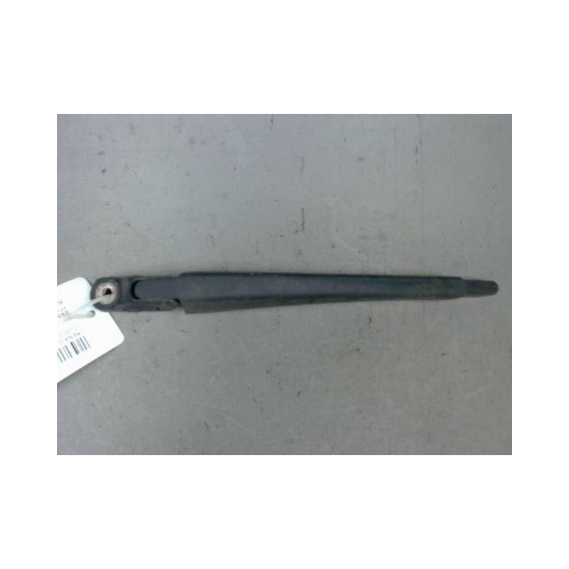 BRAS ESSUIE-GLACE ARRIERE RENAULT CLIO III 2009-