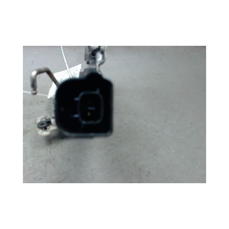 SYSTEME CONDAMNATION AVANT DROIT TOYOTA AYGO 5P