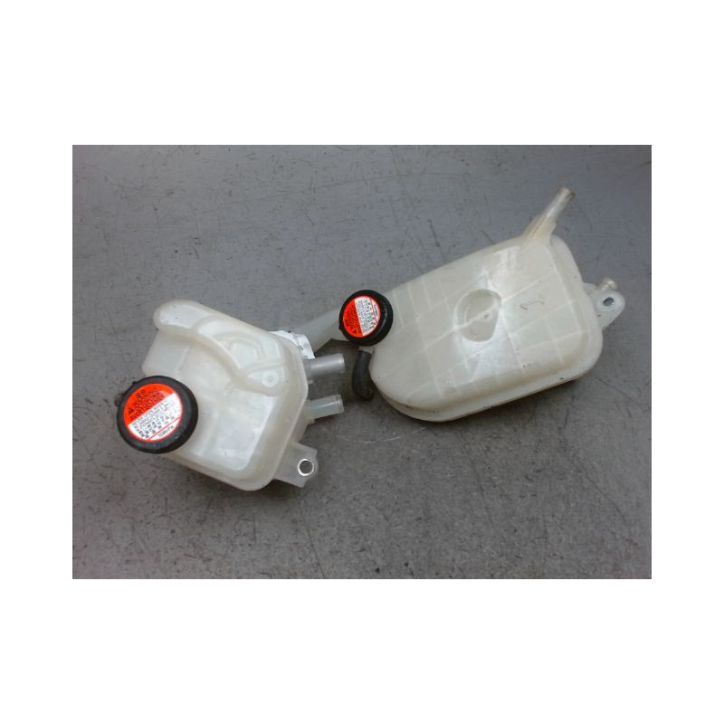 VASE EXPANSION TOYOTA AURIS