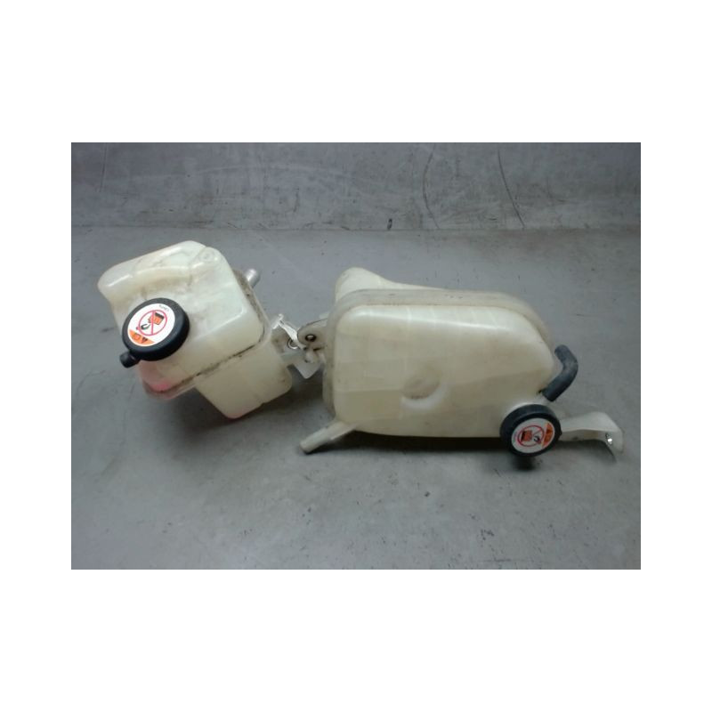 VASE EXPANSION TOYOTA AURIS