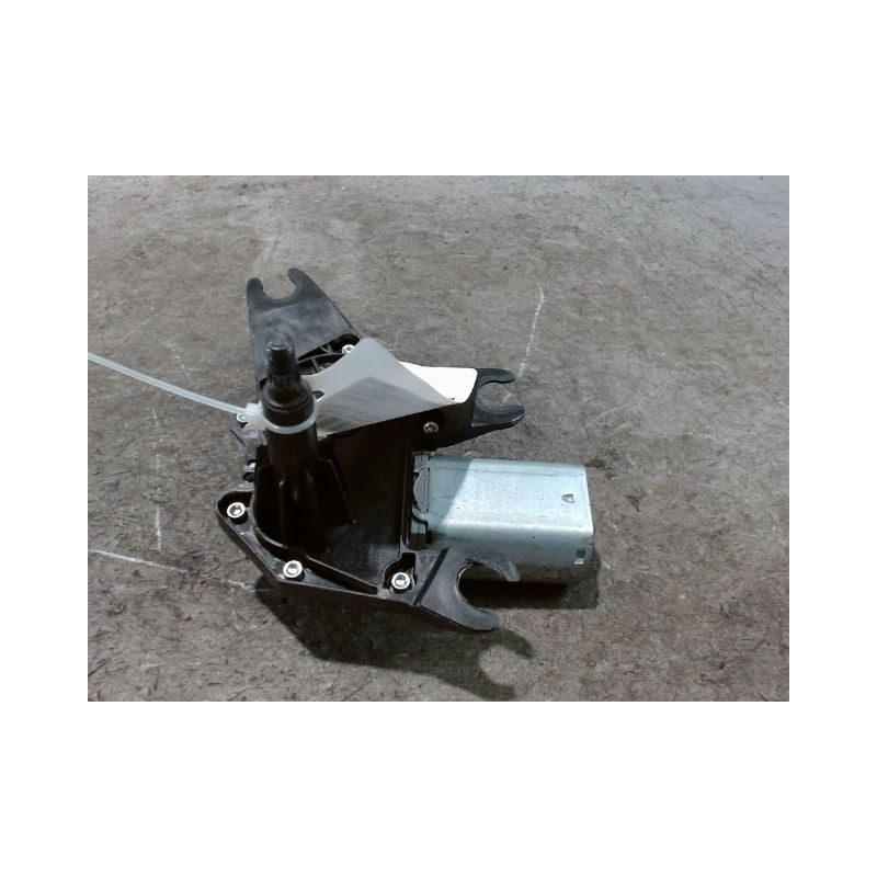 MOTEUR ESSUIE-GLACE ARRIERE RENAULT TWINGO 2 2009-