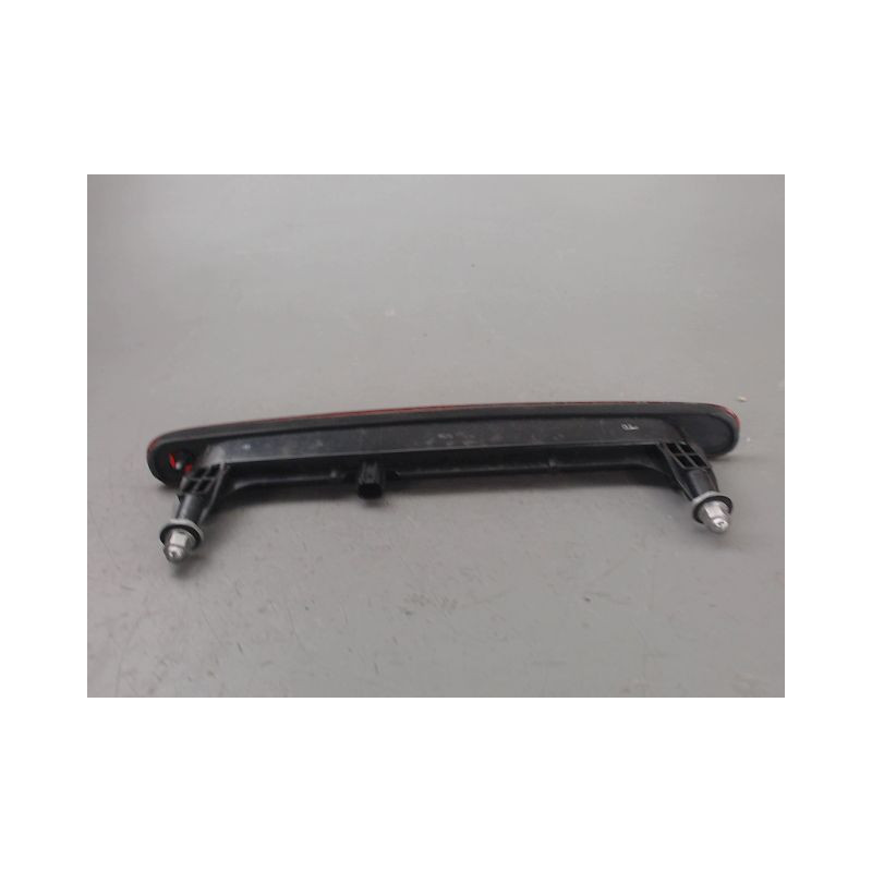 FEUX STOP SUPPLEMENTAIRE SUZUKI SWIFT