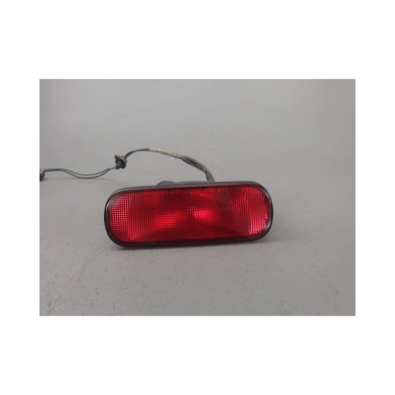 FEU BROUILLARD CENTRAL ARRIERE SUZUKI SWIFT