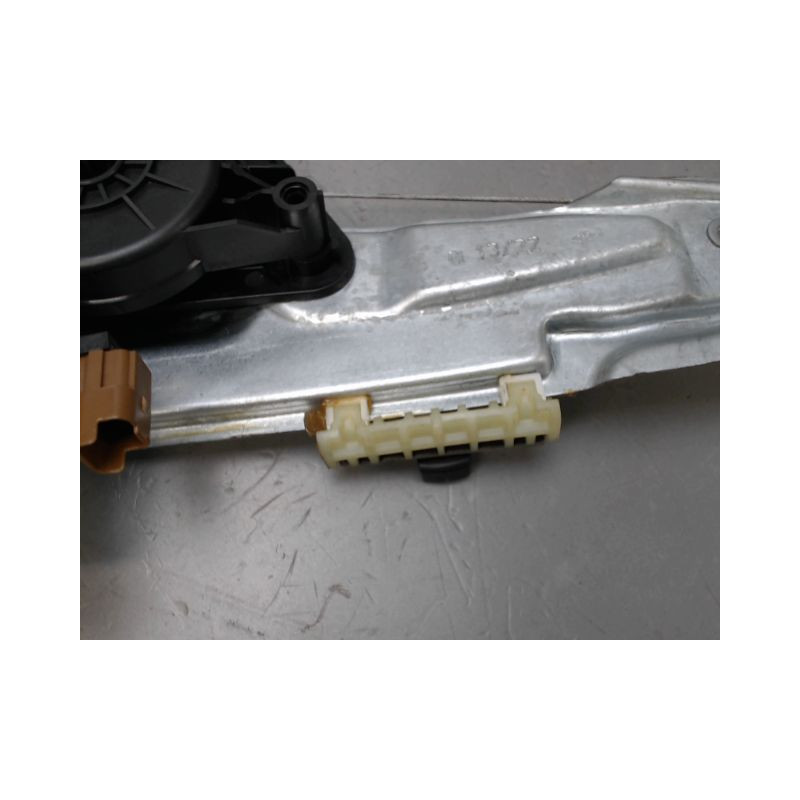 MECANISME LEVE-GLACE ARRIERE GAUCHE DACIA SANDERO