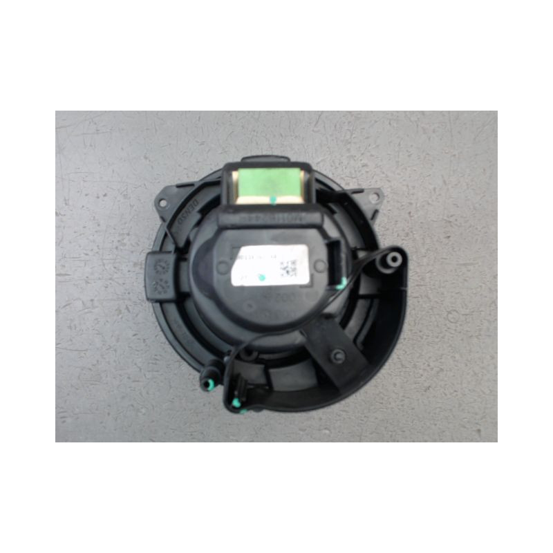 MOTEUR VENTILATEUR CHAUFFAGE DACIA SANDERO