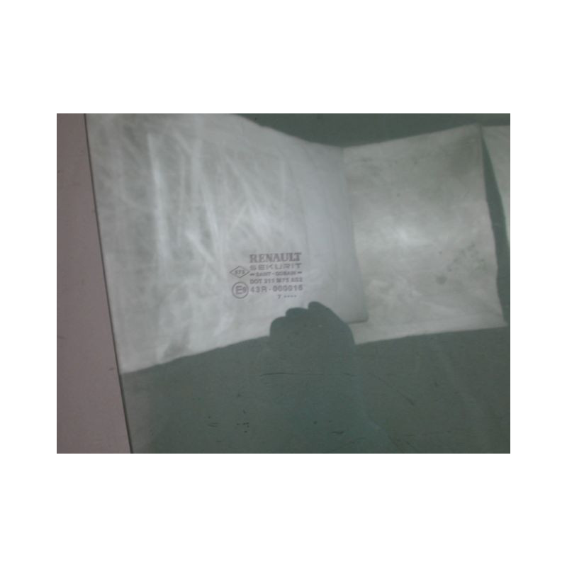 GLACE PORTE AVD RENAULT MEGANE