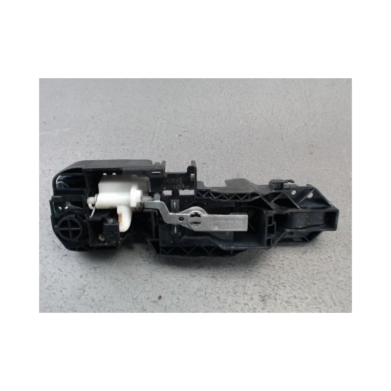 POIGNEE EXTERIEURE PORTE ARRIERE DROIT RENAULT MEGANE
