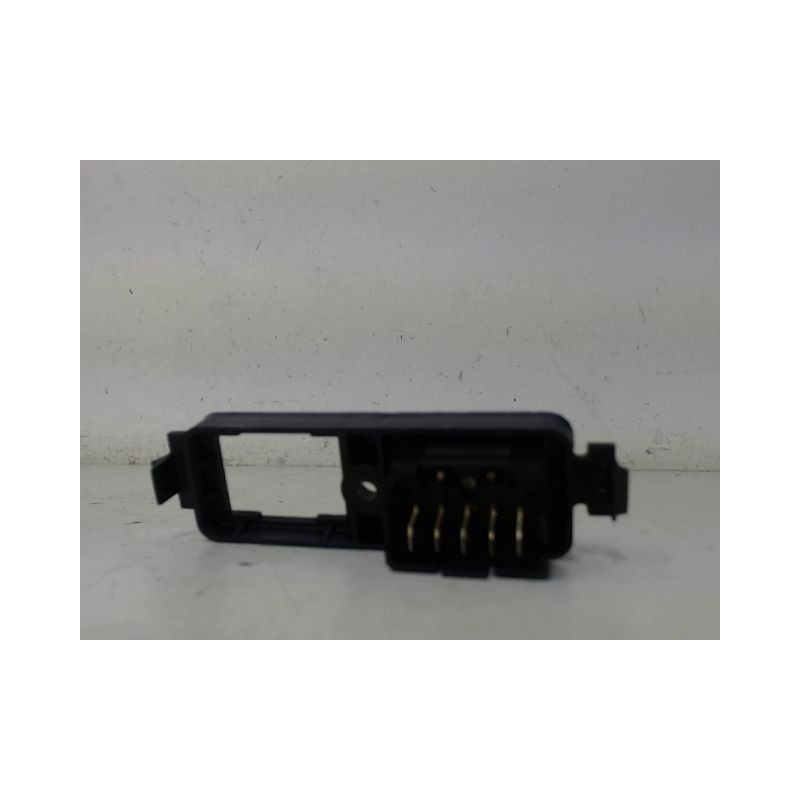 COMMANDE LEVE-GLACE PORTE AVG PEUGEOT 605