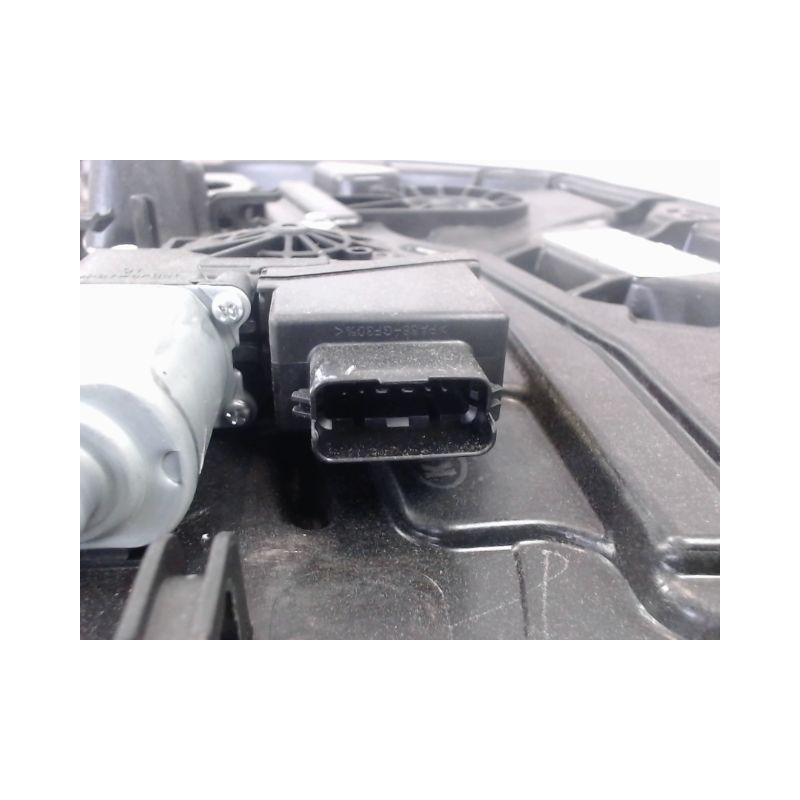 MECANISME+MOTEUR LEVE-GLACE AVANT DROIT KIA CEE-D