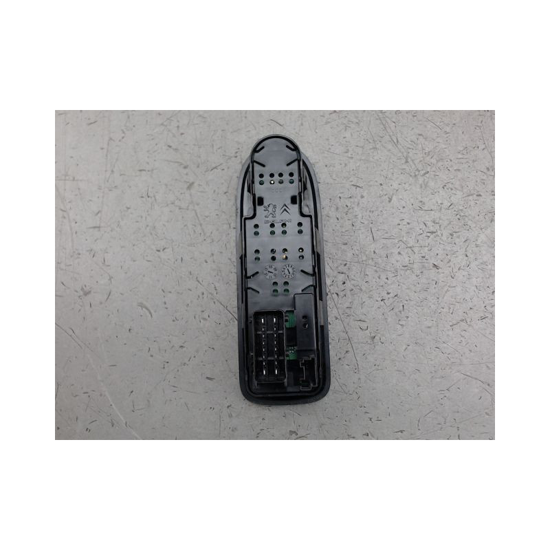 COMMANDE LEVE-GLACE PORTE AVG CITROEN C3