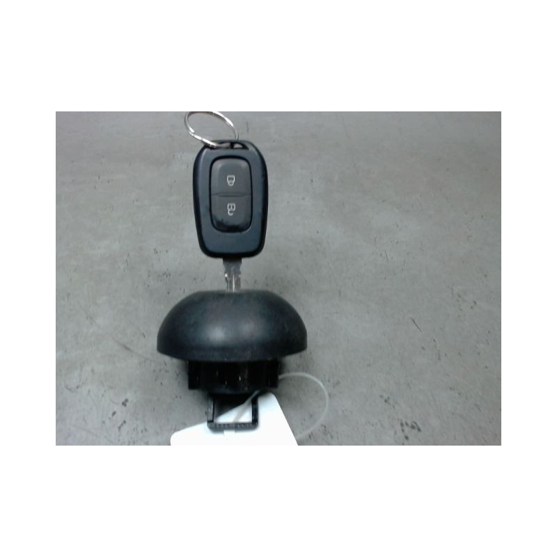 BOUCHON RESERVOIR A CARBURANT DACIA SANDERO