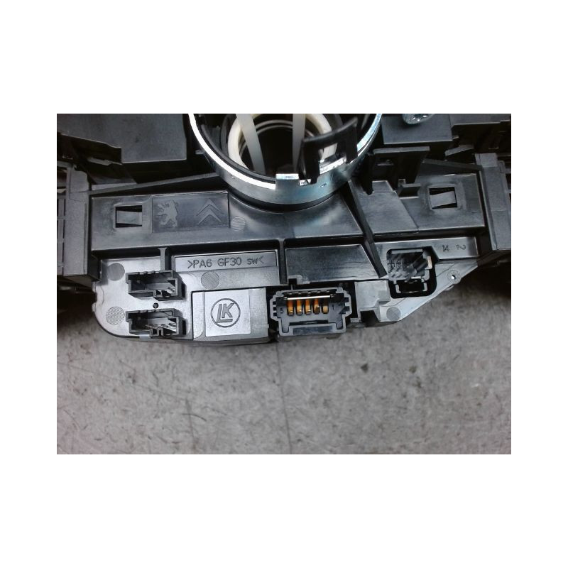 BLOC COMMODOS PEUGEOT 5008 2009-