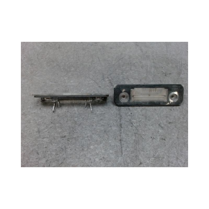 ECLAIREUR PLAQUE DE POLICE FORD FIESTA 2005-